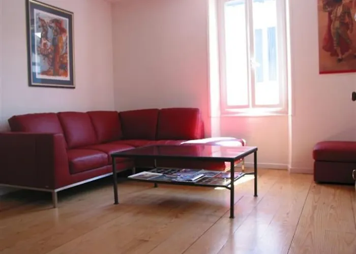 House Very Closed To The Beautiful 別荘 *